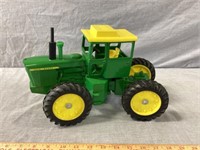 John Deere 4 x 4 tractor