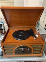Crosley Box Radio / Record Player