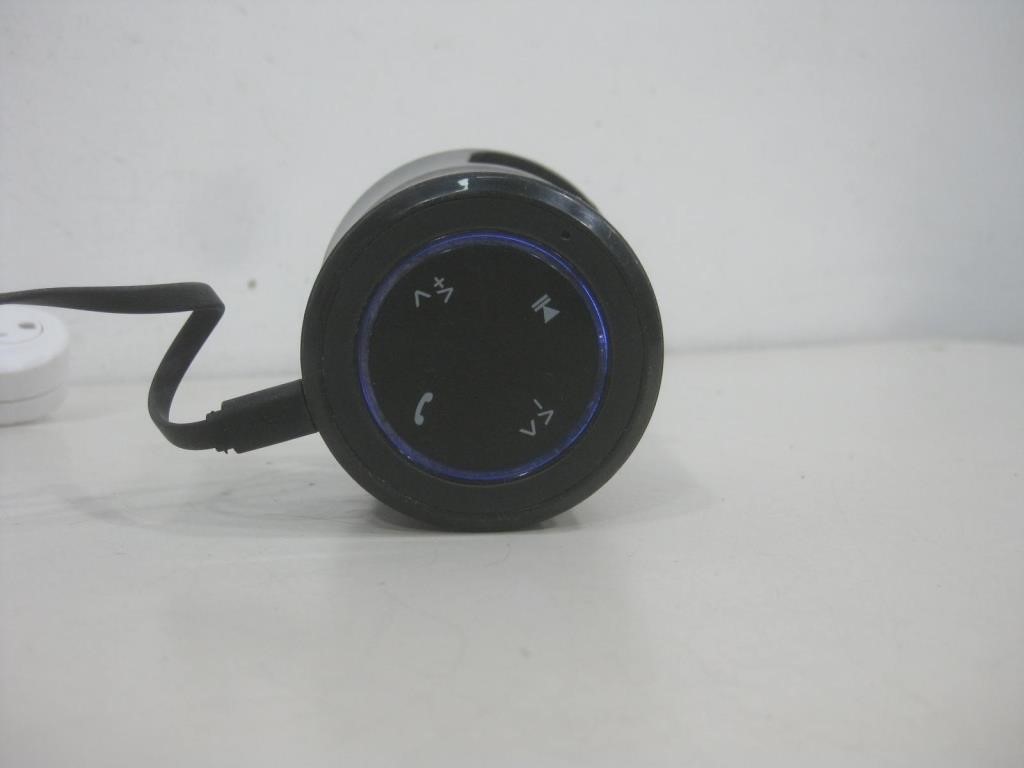 3.5" Bluetooth Speaker Powers On