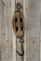 ANTIQUE WOOD & CAST IRON PULLY