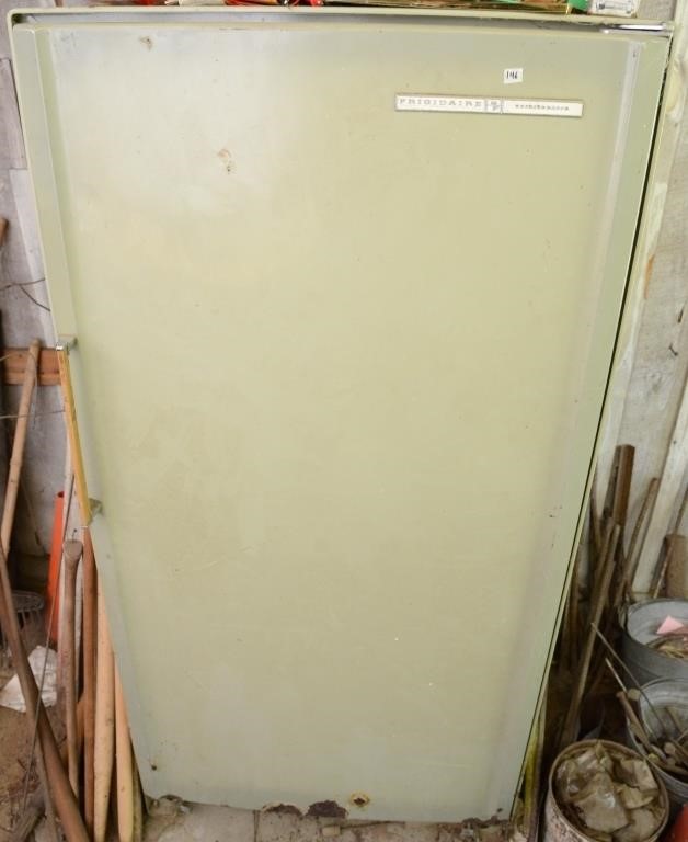 VINTAGE FRIGIDAIRE REFRIGIRATOR CONDITION UNKNOWN