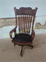 ANTIQUE HIGH BACK OAK OFFICE CHAIR