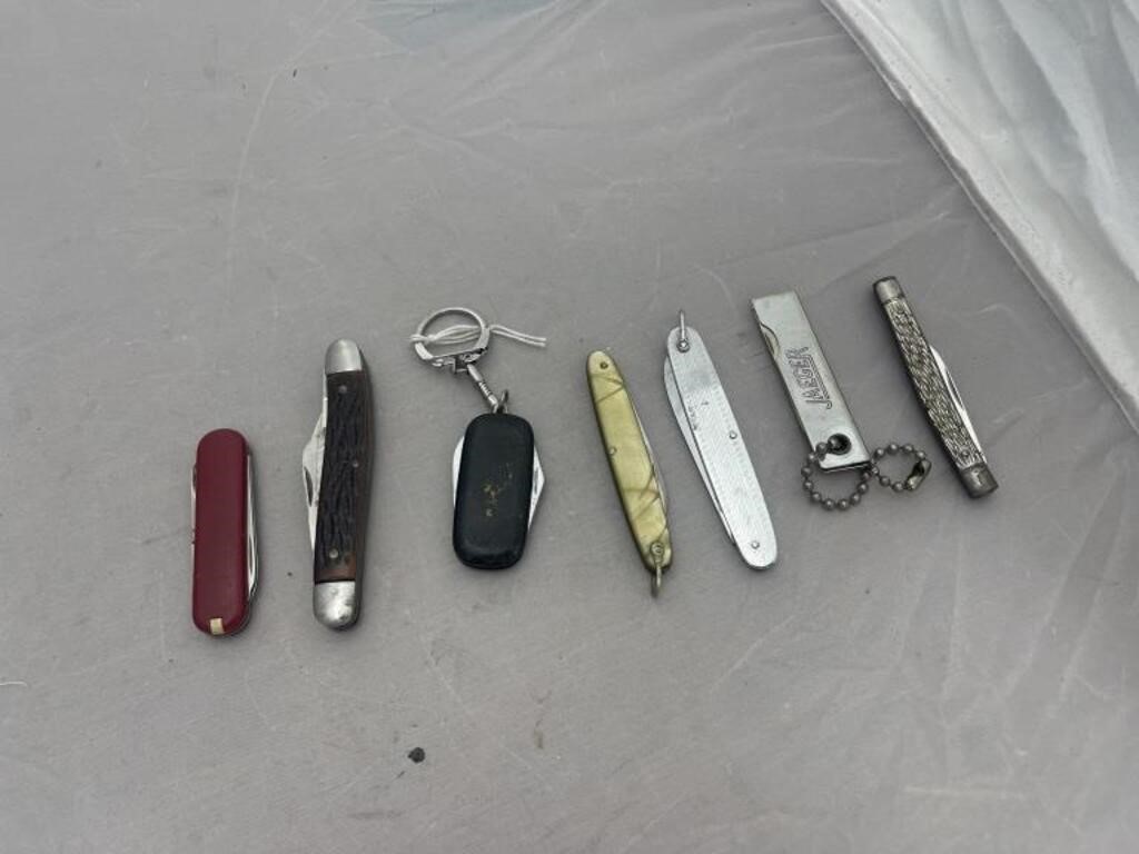 6 Pocket Knives