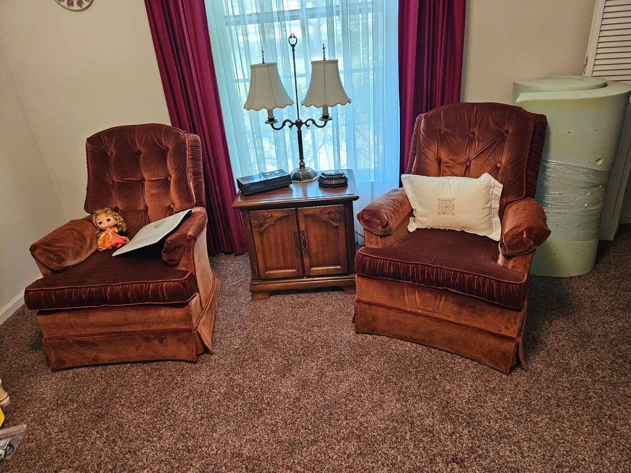 2 Vintage Orange velvet chairs w/end table