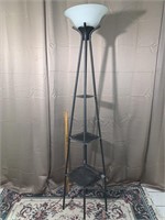 Metal lamp stand