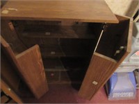 2 vhs cabinets, 6' werner ladder-wood