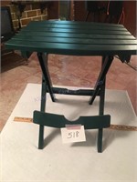 Folding patio table