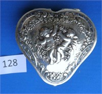 Cupid ring box Silver?