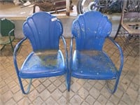 2 Vintage Metal Lawn Chairs - approx 22" tall