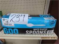 MM 300 white spoons