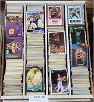 APPROX 4000 BASKETBALL TRADING CARDS