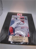 Ken Griffey Jr 8 x 10 Matted Signed Photo