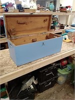 32" wood Carpenters box