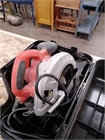 Black & Decker circular saw with carrying case