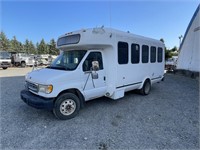 1997 Ford Bus- Needs repairs