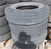 PALLET W/4 - 12R22.5 TIRES