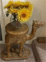 X - CAMEL STAND & FAUX FLOWERS IN VASE