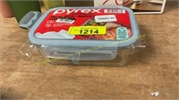 Pyrex 4 cup Meal Box