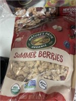 SUMMER BERRIES GRANOLA