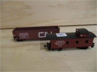 H.O Scale caboose , gondola .