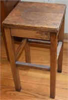 Antique Handcrafted Oak Fern / Plant Stand 18t