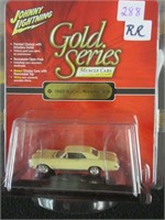 Johnny Lightning Gold Series 65 Buick Riviera w/ca