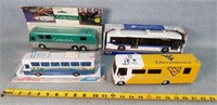4- Toy Buses