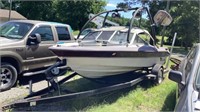 Beretta Ski Boat and Trailer Great Stereo System