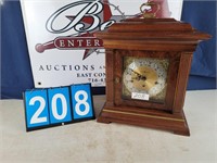 HOWARD MILLER MANTLE CLOCK W/ KEY