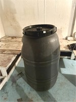 PLASTIC BARREL