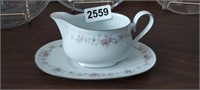 NORITAKE CREAMER DISH AND PLATE