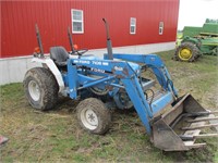 FORD 1320 TRACTOR WITH BUCKET