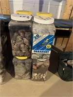 ROCKS AND MORE (8 TUBS)