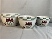 3 Crockery Apple Motif Mixing Serving Bowls