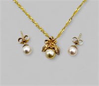 10kt YELLOW GOLD PEARL PENDANT AND EARRINGS