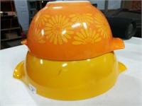 (2) Sunflower Pyrex Cinderella Mixing Bowls