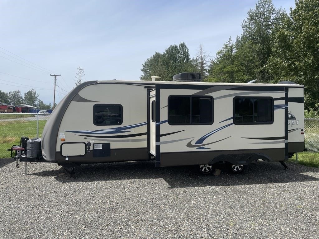 2012 CROSSROADS RV SUNSET TRAIL 25 FT