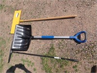 Snow Pusher,  Snow Shovel, Long Handled Scrubber