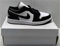 Sz 9 Ladies Nike Air Jordan 1 Low Shoes - NEW