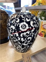 Ceramic Black and White Design Large Urn