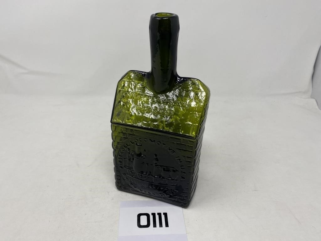 Green cabin bottle