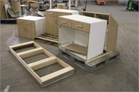 (4) Cabinets Approx 36"x34.5"x23, 36"x24"x31", 30"