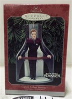 NIB Hallmark CPT. Kathryn Janeway Star Trek Orname