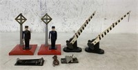 (5) Lionel Operating Watchman & Crossing Gate
