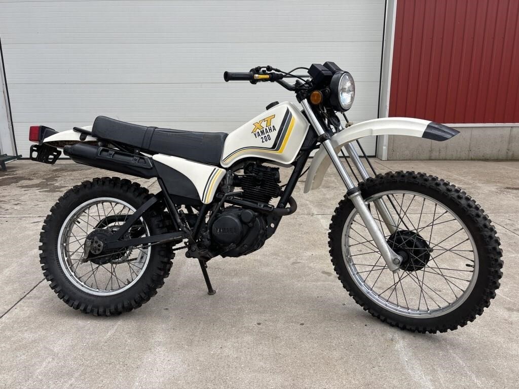 1982 Yamaha XT200 bike w/ ownership