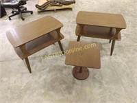 2 MID CENTURY END TABLES & MATCHING LAMP TABLE