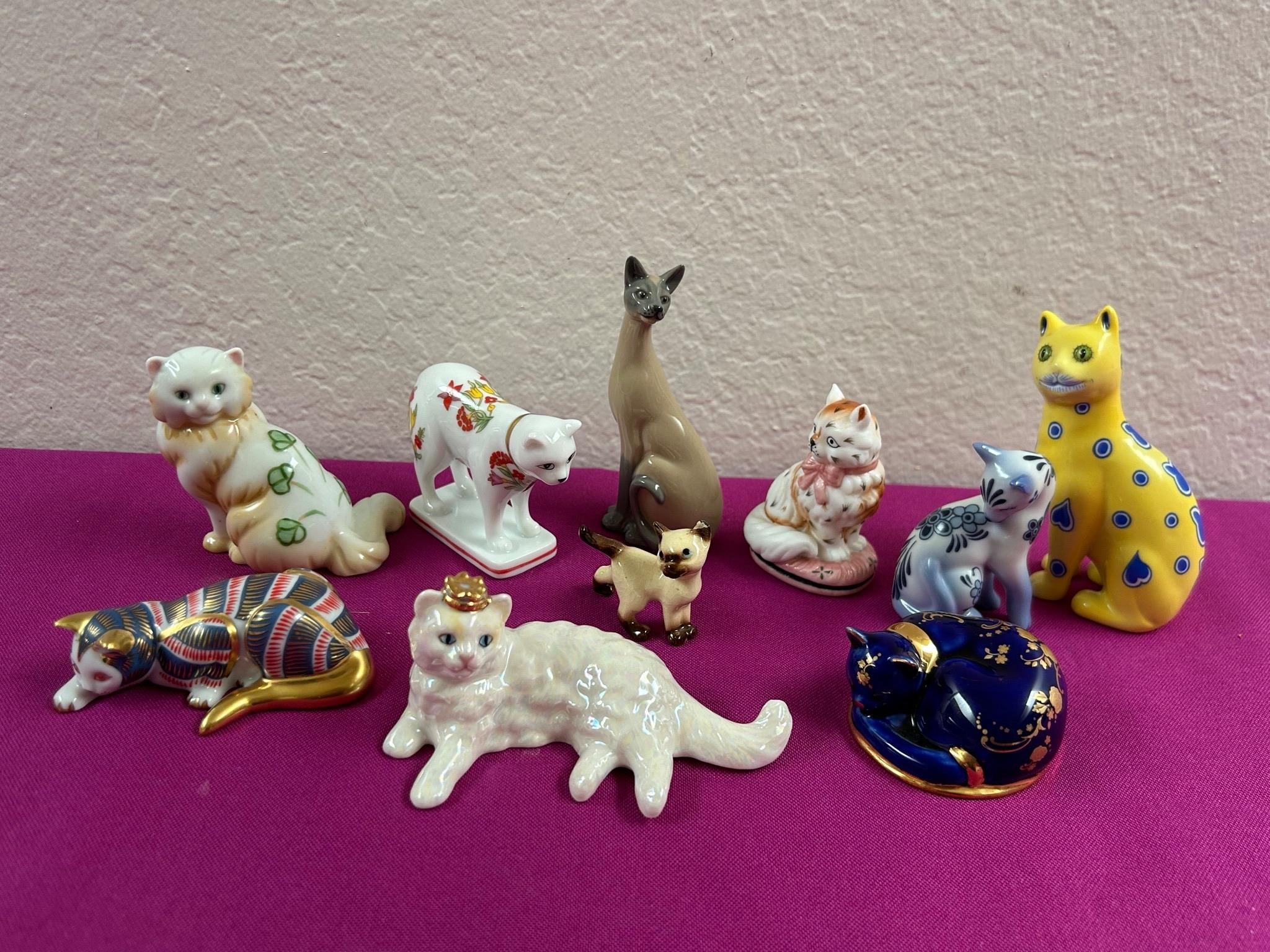 9 The Franklin Mint Cat Figurines, 1 Unmarked