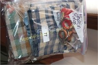 4 bags placemats, napkins & napkin rings