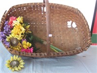 LARGE Antique Basket / Loved / Farmhouse Decor