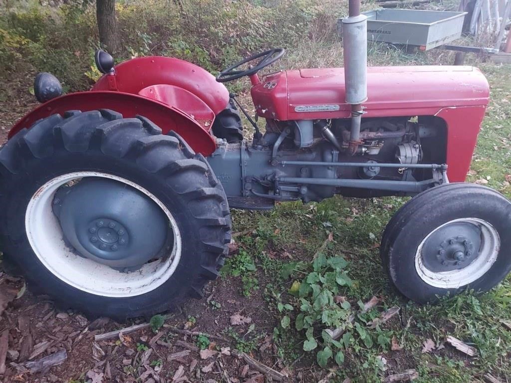 Ferguson Tractor (3 Pics)  - See Desc
